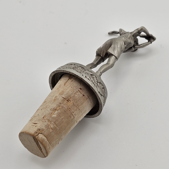 Sterling Classic 94 Female Golfer Wine Bottle Cork Stopper England Golf Barware - Picture 4 of 7